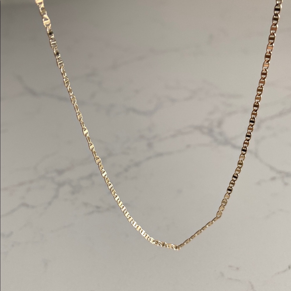 Pretty Bird • Yellow Gold Plated Flat Mini Mariner Chain